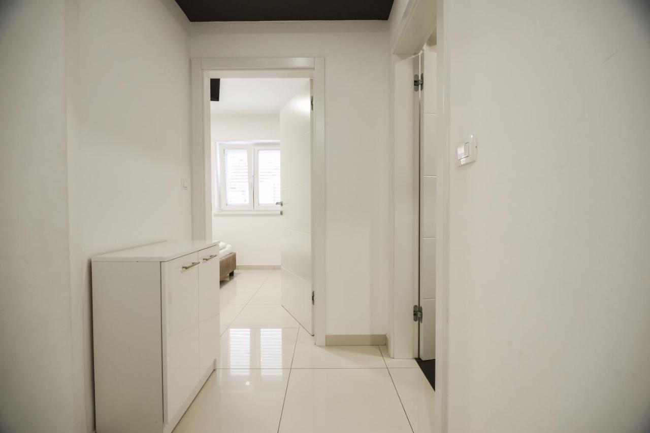 Villa San Antonio-Exclusive Apartments Baška Exteriör bild