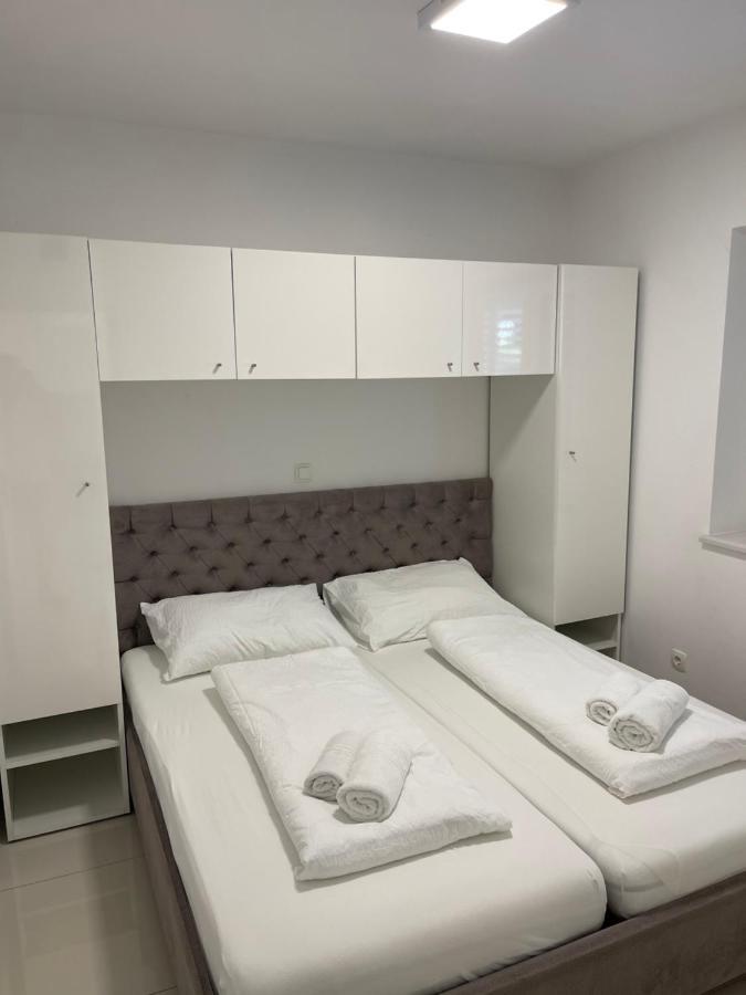 Villa San Antonio-Exclusive Apartments Baška Exteriör bild