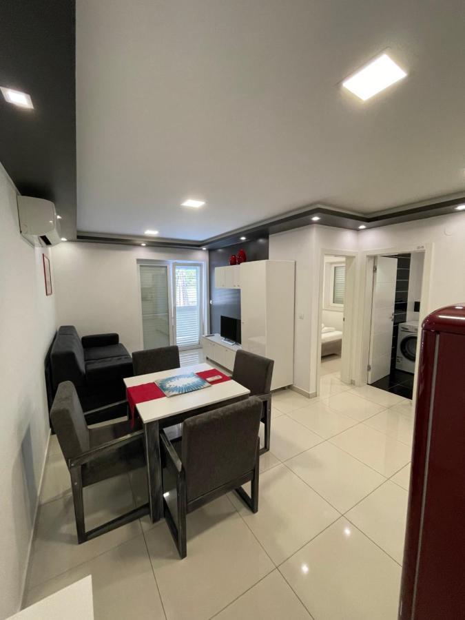 Villa San Antonio-Exclusive Apartments Baška Exteriör bild